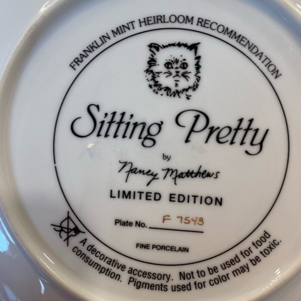 Sitting pretty by Nancy Matthews 8” Collectors Plate #F7545 - Picture 2 of 10